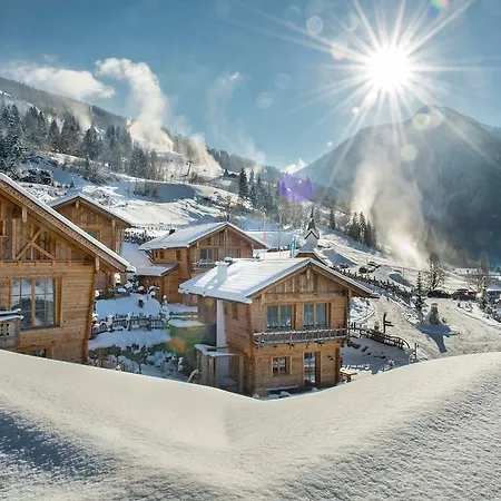 Chaletdorf Bergherz 別荘