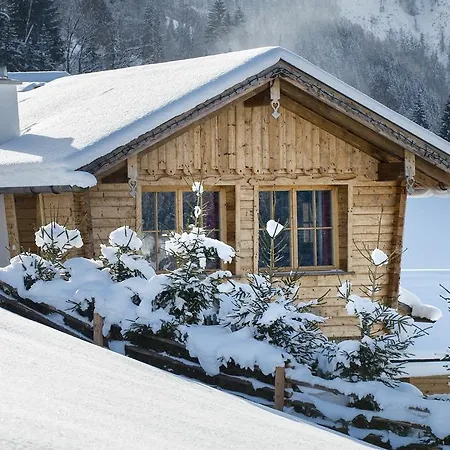 Chaletdorf Bergherz 度假居 *