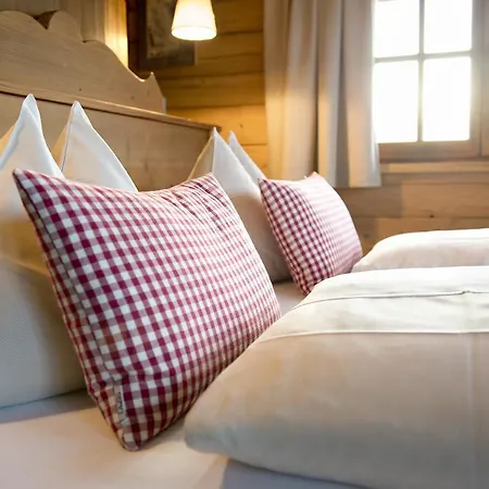 Chaletdorf Bergherz 別荘